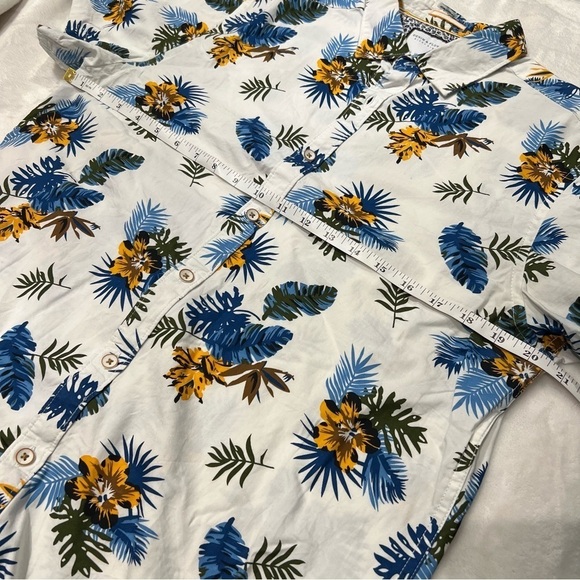 DENIM and Flower Ricky Singh White Floral Men’s Shirt Size Medium Slim Fit - Picture 7 of 9